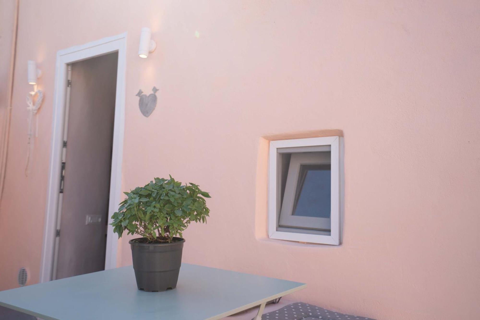 Bird Nest-Santorini Cave Houses ثيرا المظهر الخارجي الصورة