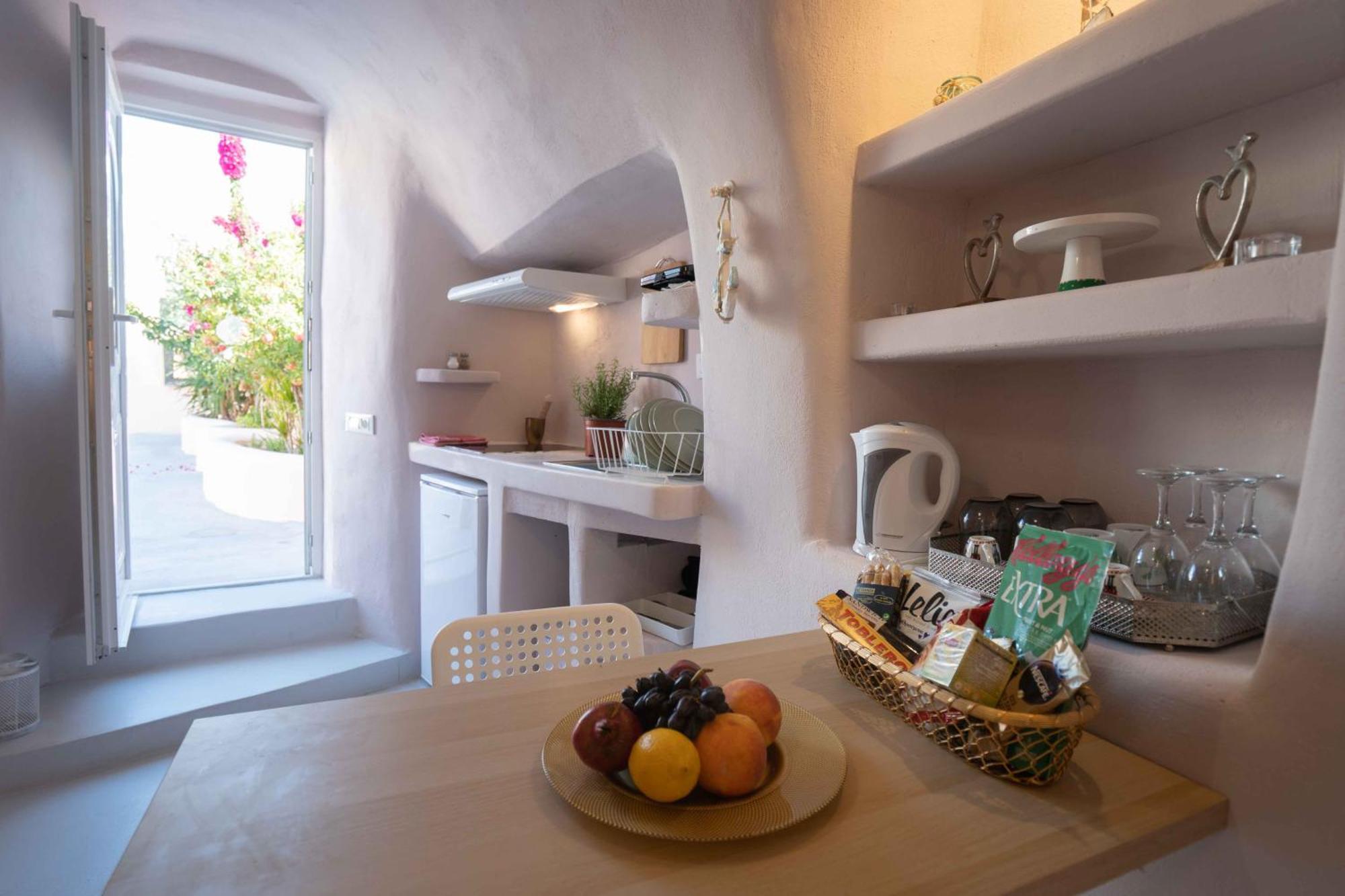 Bird Nest-Santorini Cave Houses ثيرا المظهر الخارجي الصورة